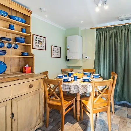 2 Fairview Terrace *