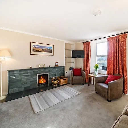 2 Fairview Terrace * Ambleside